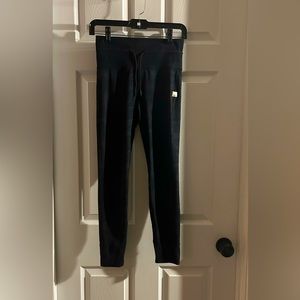 Vuori leggings size small excellent condition
